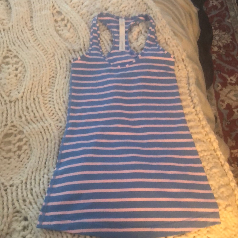 Lululemon racer back tank sz 2
